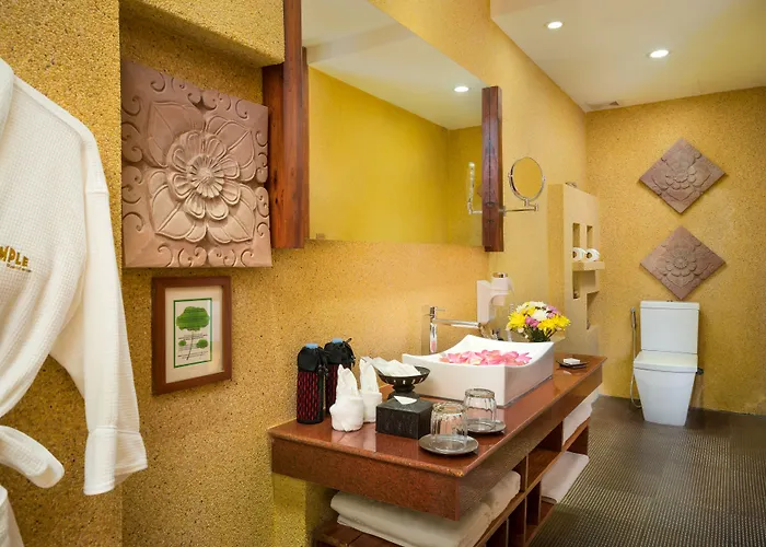 Hotel Golden Temple